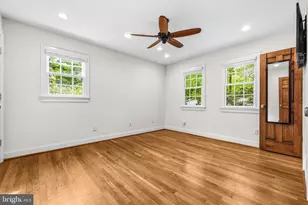 8927 Cromwell Dr, Springfield, VA 22151 - Photo 33