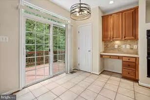 7301 Oldham Leeds Way, Springfield, VA 22150 - Photo 5
