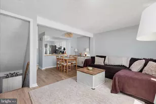 8307 Crestmont Cir, Springfield, VA 22153 - Photo 11