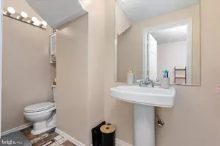 8307 Crestmont Cir, Springfield, VA 22153 - Photo 21