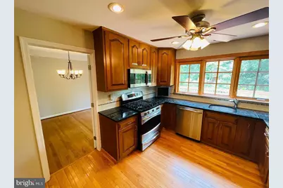 7115 Warbler Lane, McLean, VA 22101 - Photo 11