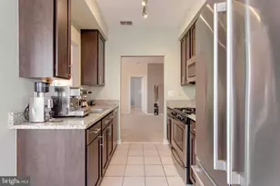 5932 Founders Hill Dr, Alexandria, VA 22310 - Photo 11