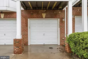 13698 Salk St, Herndon, VA 20171 - Photo 39