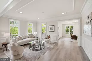 7821 Old Falls Rd, McLean, VA 22102 - Photo 3