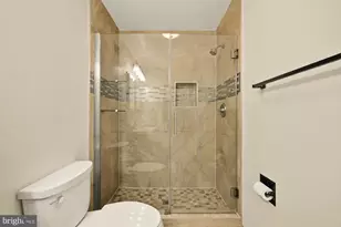 8226 Maple Ridge Ave, Springfield, VA 22153 - Photo 23