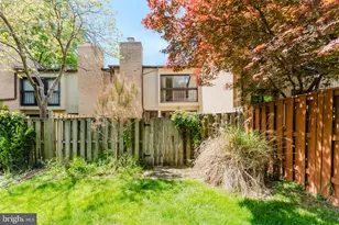 3177 Colchester Brook Ln, Fairfax, VA 22031 - Photo 45