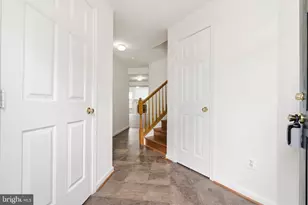 7864 Dogue Indian Cir, Lorton, VA 22079 - Photo 11