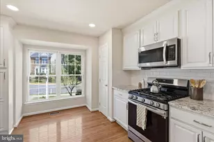 14143 Compton Valley Way, Centreville, VA 20121 - Photo 9