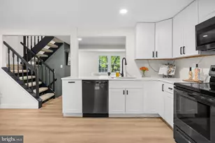 1577 Bennington Woods Ct, Reston, VA 20194 - Photo 7