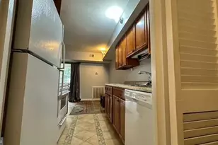 2311 Freetown Ct, Reston, VA 20191 - Photo 3