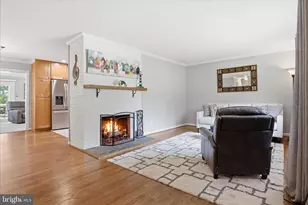 7608 Hamlet St, Springfield, VA 22151 - Photo 7