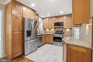 7608 Hamlet St, Springfield, VA 22151 - Photo 11