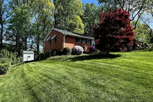 7608 Hamlet St, Springfield, VA 22151 - Photo 3