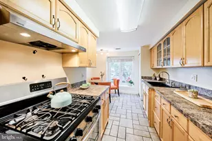 14329 Watery Mountain Ct, Centreville, VA 20120 - Photo 27
