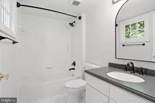 2323 Sawtooth Oak Ct, Vienna, VA 22182 - Photo 35