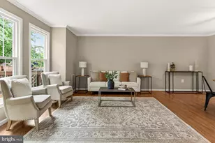 7451 Hatherleigh Ct, Alexandria, VA 22315 - Photo 9