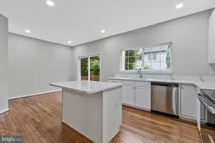 2906 Fairfax Metro Ln, Vienna, VA 22181 - Photo 11