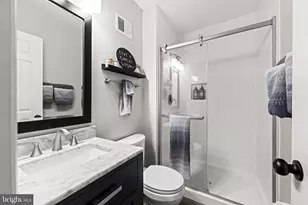 5725 Ridge View Dr, Alexandria, VA 22310 - Photo 29