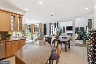 7323 Laurel Creek Ct, Springfield, VA 22150 - Photo 15