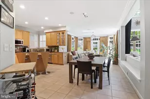 7323 Laurel Creek Ct, Springfield, VA 22150 - Photo 19