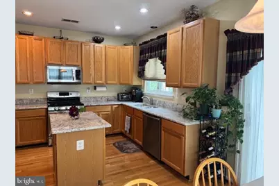 2550 James Madison Circle, Herndon, VA 20171 - Photo 17