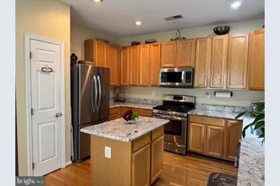 2550 James Madison Circle, Herndon, VA 20171 - Photo 19