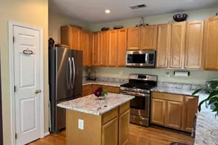 2550 James Madison Cir, Herndon, VA 20171 - Photo 19