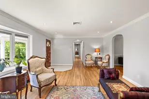 815 Seneca Rd, Great Falls, VA 22066 - Photo 9
