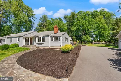 815 Seneca Road, Great Falls, VA 22066 - Photo 5
