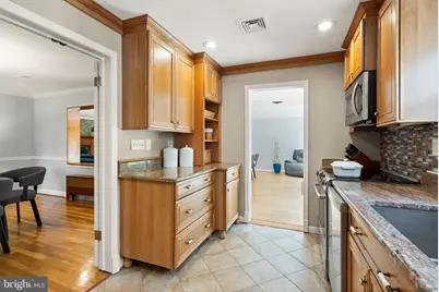 815 Seneca Road, Great Falls, VA 22066 - Photo 15