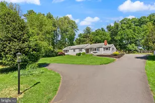 815 Seneca Rd, Great Falls, VA 22066 - Photo 1