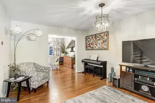 8428 Grenoble Ct, Springfield, VA 22152 - Photo 7
