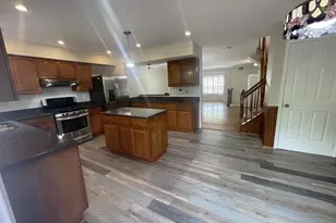 8845 Eagle Rock Ln, Springfield, VA 22153 - Photo 9