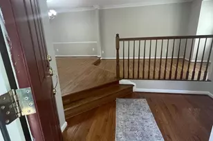 8845 Eagle Rock Ln, Springfield, VA 22153 - Photo 5