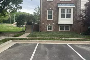 8845 Eagle Rock Ln, Springfield, VA 22153 - Photo 3