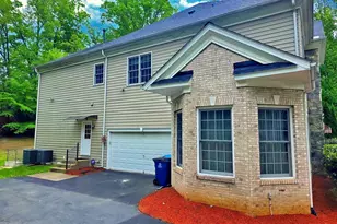 9205 Frst Grns Dr, Lorton, VA 22079 - Photo 7