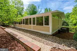 7413 Rebecca Dr, Alexandria, VA 22307 - Photo 59