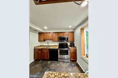 5230 Lonsdale Drive, Springfield, VA 22151 - Photo 9