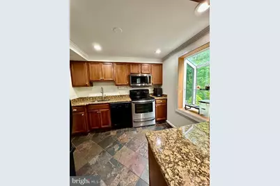 5230 Lonsdale Drive, Springfield, VA 22151 - Photo 7