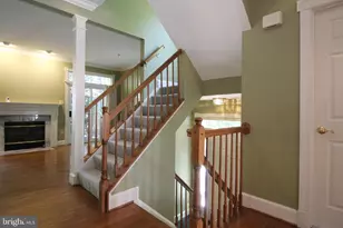 6032 Kelsey Ct, Falls Church, VA 22044 - Photo 3