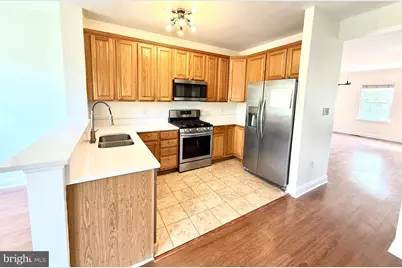 2010 Capstone Circle, Herndon, VA 20170 - Photo 7
