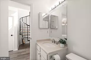 6013 Curtier Dr, Alexandria, VA 22310 - Photo 35
