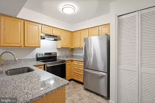6013 Curtier Dr, Alexandria, VA 22310 - Photo 21