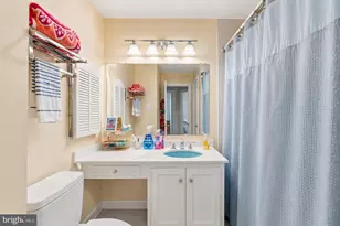 8240 Taunton Pl, Springfield, VA 22152 - Photo 23