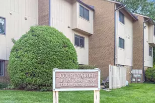 2674 Glengyle Dr, Vienna, VA 22181 - Photo 3