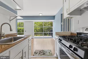 4903 Americana Dr, Annandale, VA 22003 - Photo 29