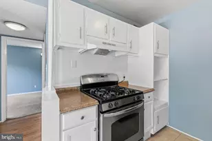 4903 Americana Dr, Annandale, VA 22003 - Photo 23