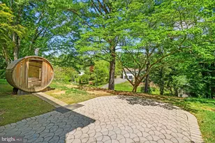 1732 Chesterford Way, McLean, VA 22101 - Photo 37