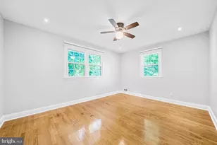 14711 Carlbern Dr, Centreville, VA 20120 - Photo 19
