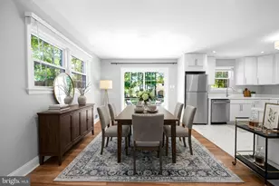 14711 Carlbern Dr, Centreville, VA 20120 - Photo 9